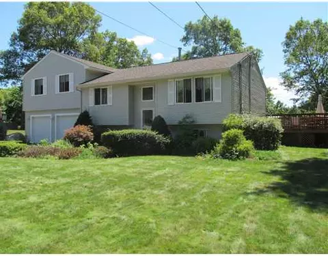 3 Boulder Dr, Coventry, RI 02816 photo 1