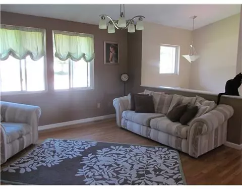 3 Boulder Dr, Coventry, RI 02816 photo 5