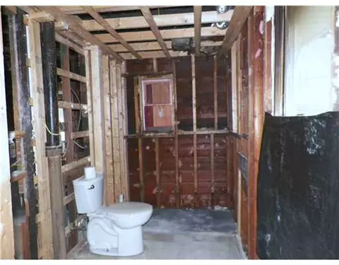 175 Congress St, Woonsocket, RI 02895 photo 4