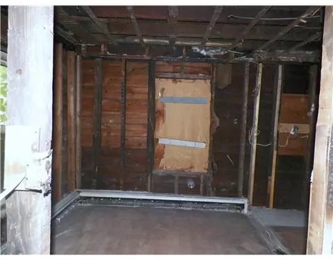 175 Congress St, Woonsocket, RI 02895 photo 9
