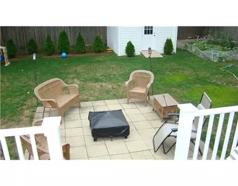 41 Macarthur Dr, Warwick, RI 02889 photo 8