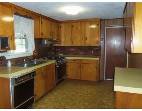 113 Johnson Blvd, Coventry, RI 02816 photo 3