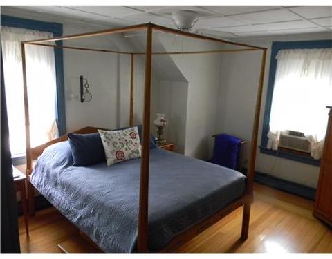 19 Spring St, Woonsocket, RI 02895 photo 10