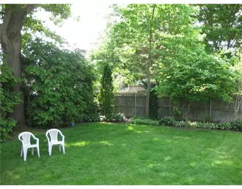 111 Shamrock Dr, Warwick, RI 02886 photo 4