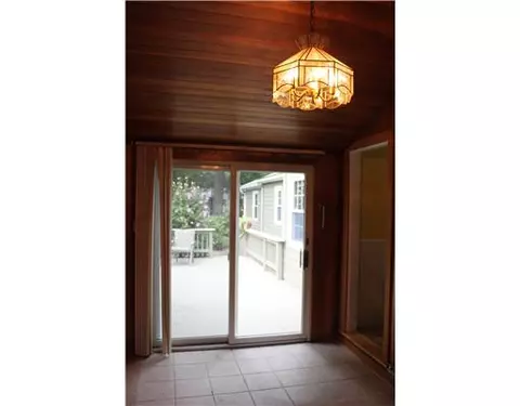 9 Pine Edge Ct, Warwick, RI 02889 photo 13