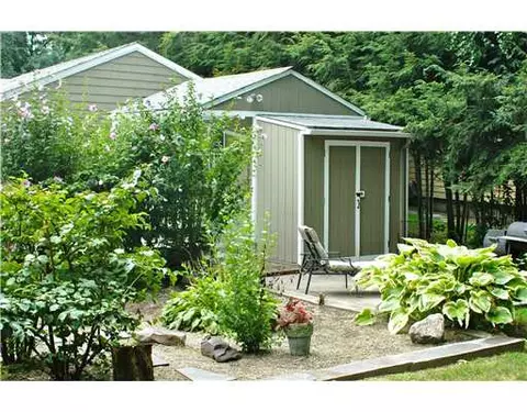 9 Pine Edge Ct, Warwick, RI 02889 photo 18