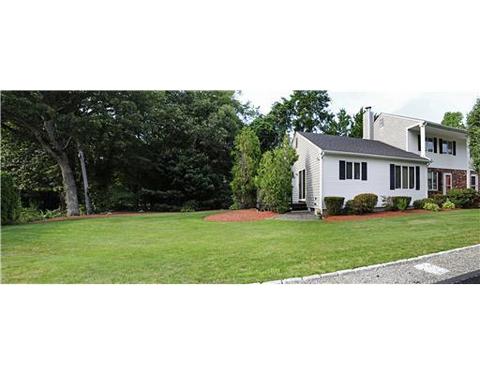 400 Commonwealth Ave #1, Warwick, RI 02886 photo 3