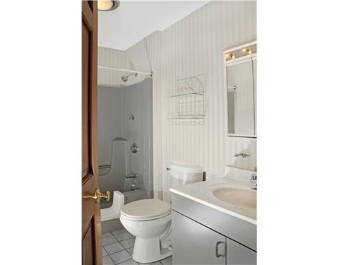 400 Commonwealth Ave #1, Warwick, RI 02886 photo 14