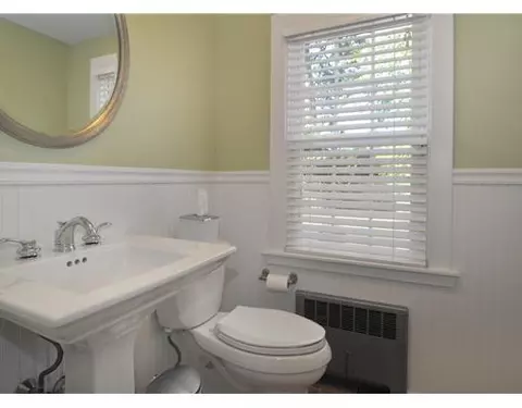 83 Frontier Rd, Warwick, RI 02889 photo 10