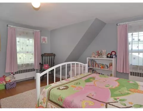 83 Frontier Rd, Warwick, RI 02889 photo 13