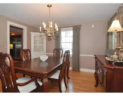 83 Frontier Rd, Warwick, RI 02889 photo 6
