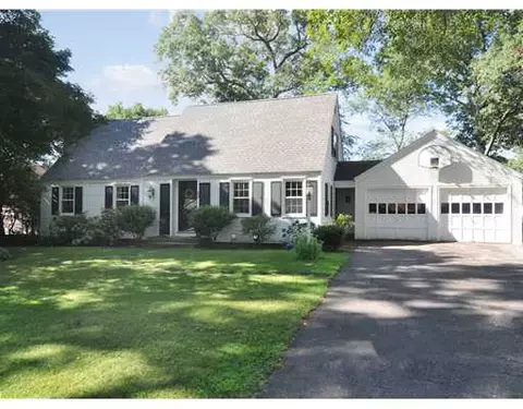 83 Frontier Rd, Warwick, RI 02889 photo 1