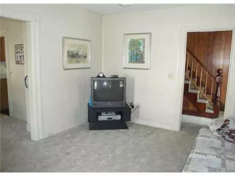 47 Clark St, Westerly, RI 02891 photo 5