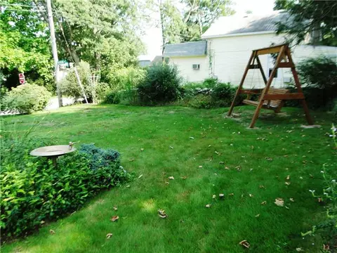 20 Fairview Ave, Warren, RI 02885 photo 6