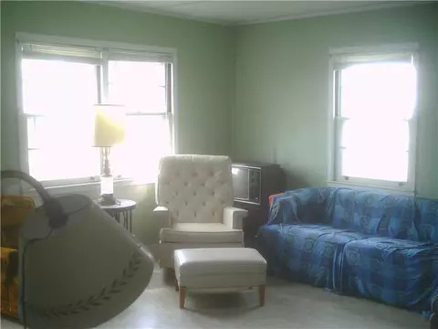 68 Atlantic Ave, Westerly, RI 02891 photo 3