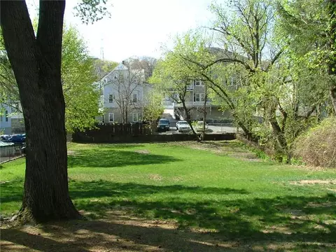 199 Carrington Ave, Woonsocket, RI 02895 photo 12
