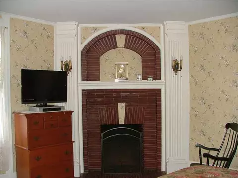199 Carrington Ave, Woonsocket, RI 02895 photo 8