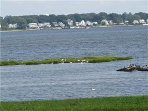 79 Aubudon Rd, Warwick, RI 02888 photo 2