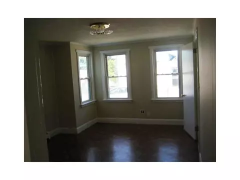 36 River St, Riverside, RI 02915 photo 4