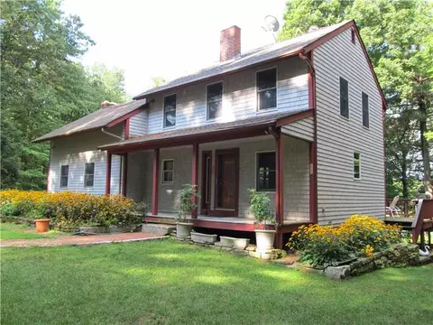 200 Pray Hill Rd, Glocester, RI 02814 photo 1