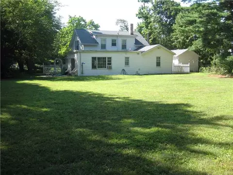 29 Snow Rd, Warwick, RI 02888 photo 2