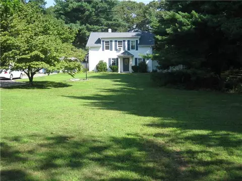 29 Snow Rd, Warwick, RI 02888 photo 4