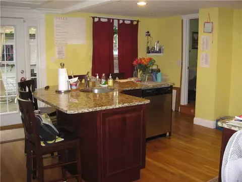 29 Snow Rd, Warwick, RI 02888 photo 5