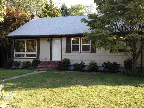 21 Deborah Rd, Warwick, RI 02888 photo 2