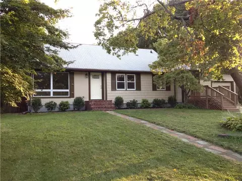 21 Deborah Rd, Warwick, RI 02888 photo 1