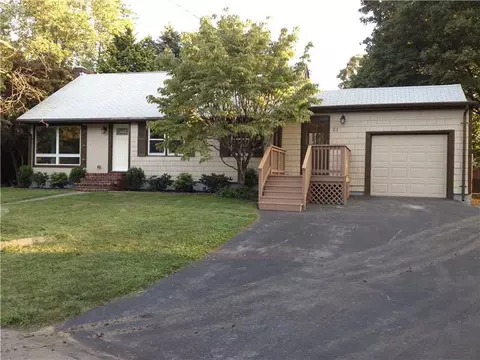 21 Deborah Rd, Warwick, RI 02888 photo 3