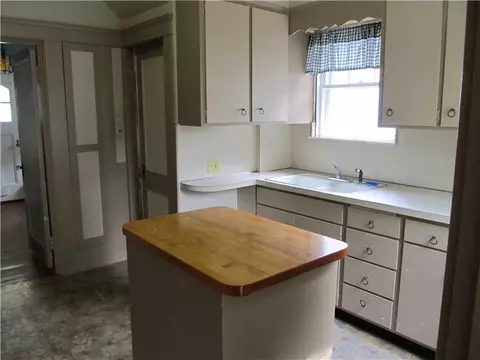 85 Vine St, Woonsocket, RI 02895 photo 7