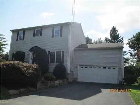 10 Paddock Dr, Cranston, RI 02921 photo 1