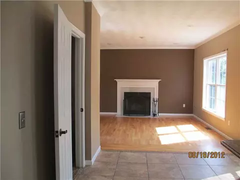 10 Paddock Dr, Cranston, RI 02921 photo 4