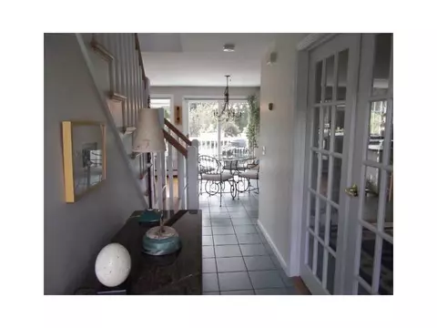 47 Asylum Rd, Warren, RI 02885 photo 2