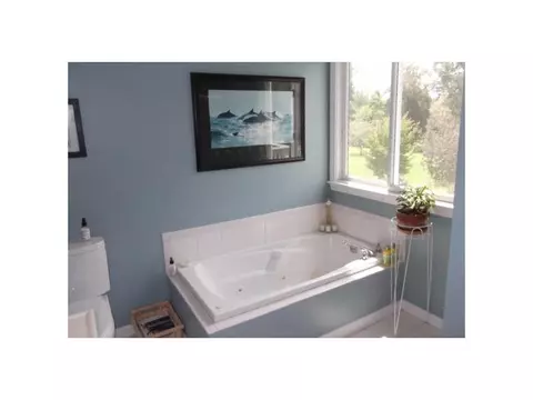 47 Asylum Rd, Warren, RI 02885 photo 16