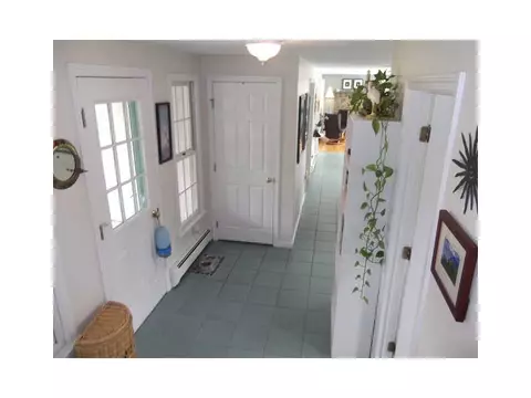 47 Asylum Rd, Warren, RI 02885 photo 9