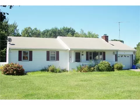 11 Alan Dr, Bristol, RI 02809 photo 1