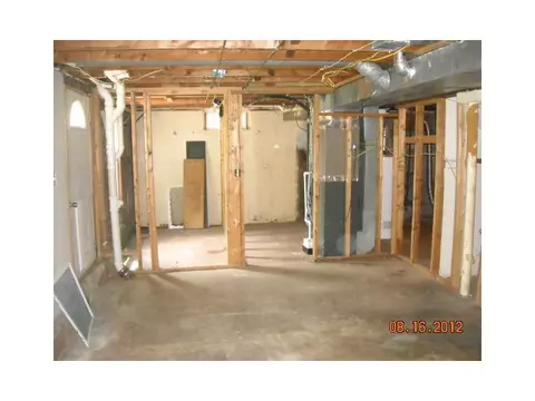 748 Manville Rd, Woonsocket, RI 02895 photo 13