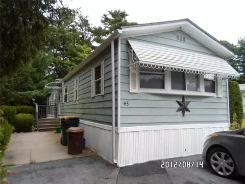 43 Rexmere Rd, Burrillville, RI 02839 photo 2