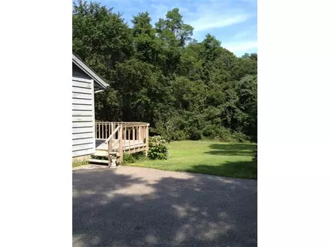 22 Canyon Dr, Westerly, RI 02891 photo 3
