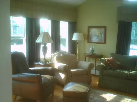 9 Jovere Dr, Westerly, RI 02891 photo 6