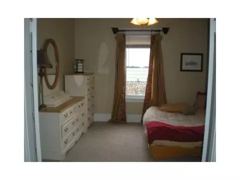 30 Monroe St, Woonsocket, RI 02895 photo 9