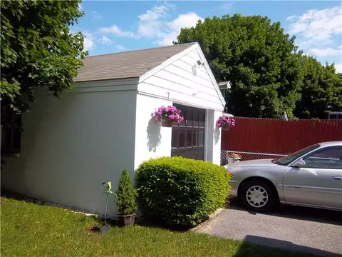 71 Orms St, Pawtucket, RI 02861 photo 10