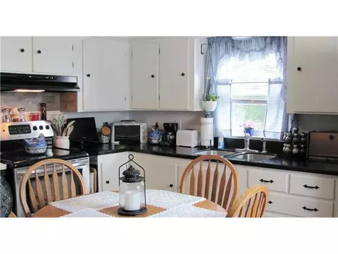 71 Orms St, Pawtucket, RI 02861 photo 2
