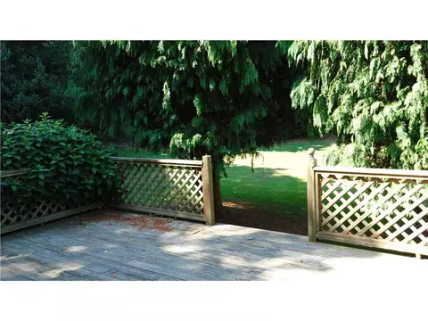 350 Boulevard East Blvd, Middletown, RI 02842 photo 4