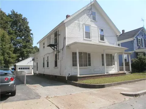 214 Jencks St, Woonsocket, RI 02895 photo 3