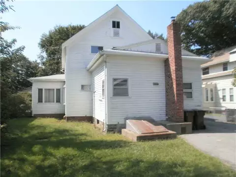 214 Jencks St, Woonsocket, RI 02895 photo 4