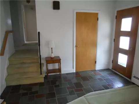 51 Ridge St, Woonsocket, RI 02895 photo 4