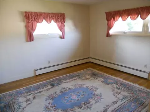 51 Ridge St, Woonsocket, RI 02895 photo 9