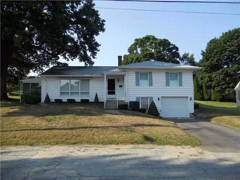 51 Ridge St, Woonsocket, RI 02895 photo 1